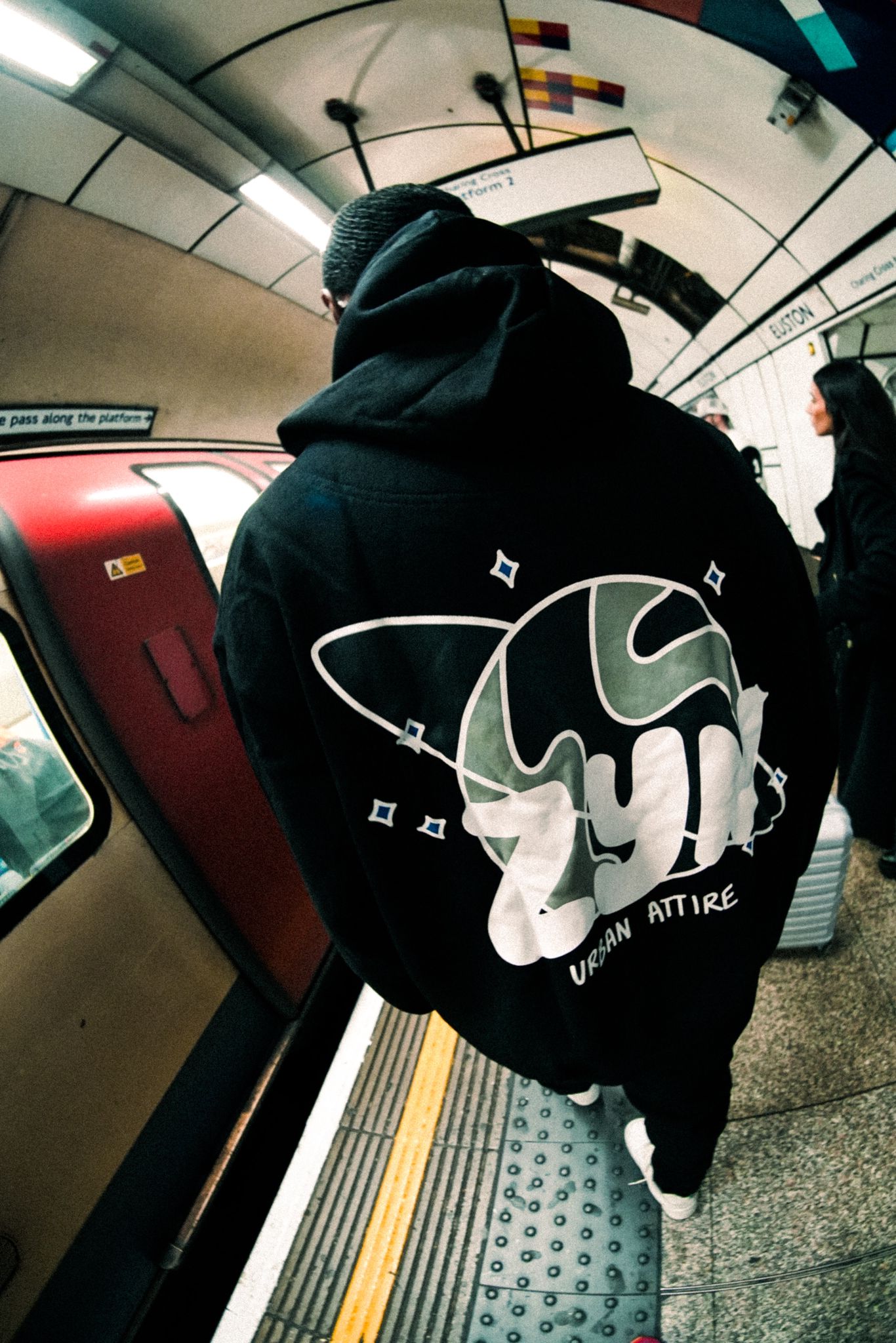 ZYN SATURN HOODIE